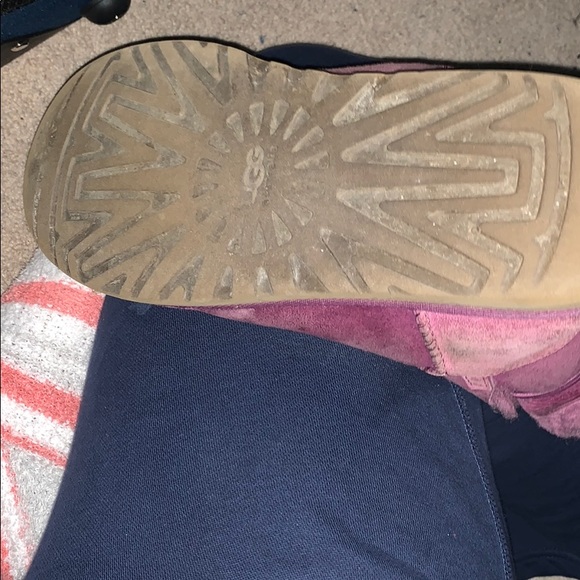 purple uggs - Picture 6 of 6